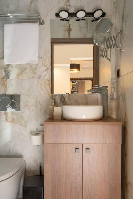 Dema Luxury Suites - Perikleous E6 Αθήνα Εξωτερικό φωτογραφία